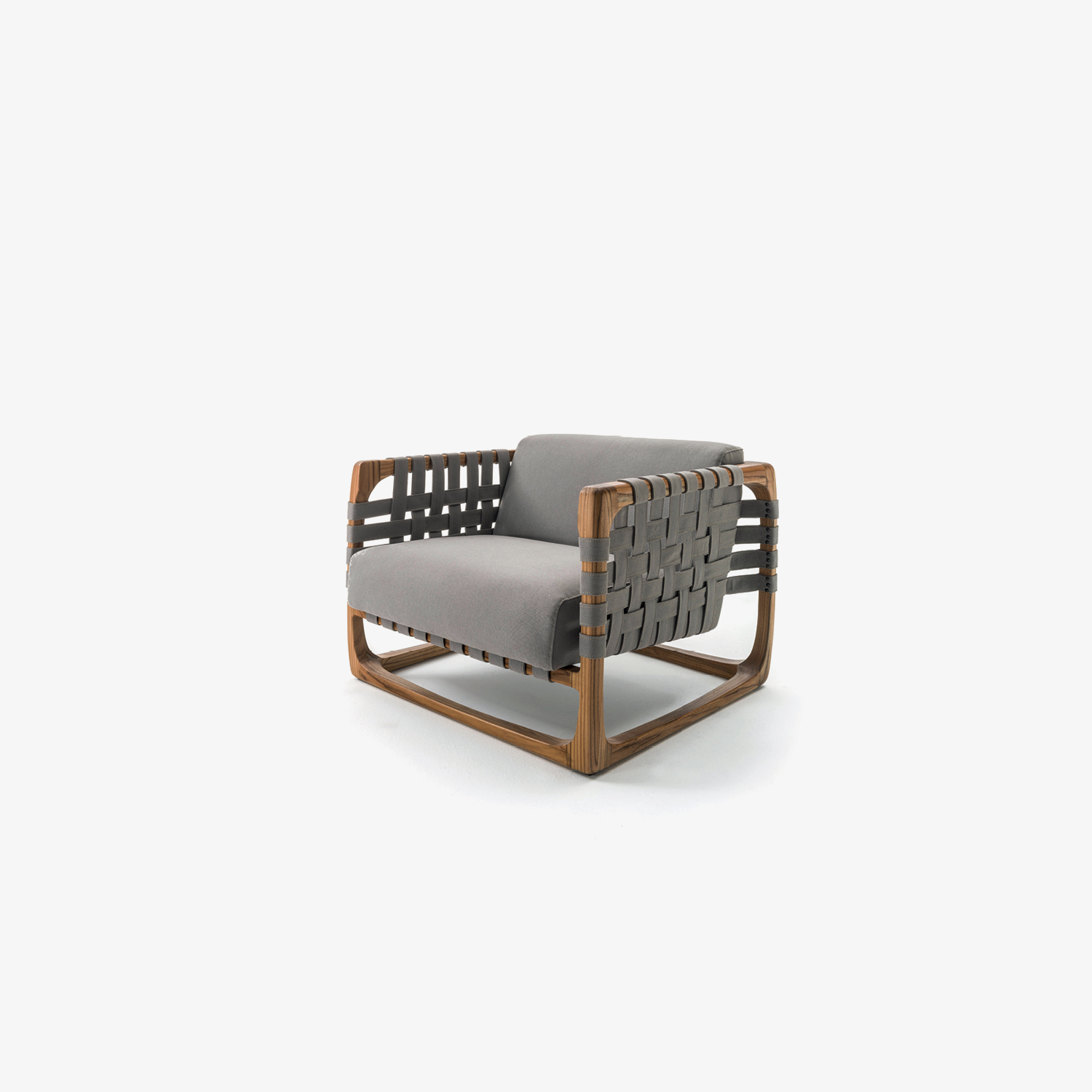 OUTDOOR_BUNGALOW_ARMCHAIR